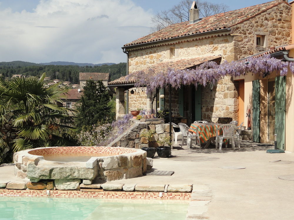 Chambre D'Hotes Au Creux Du Chambon Жоаюз Екстериор снимка